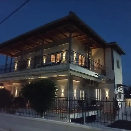 Petra's House - 2 Families House *